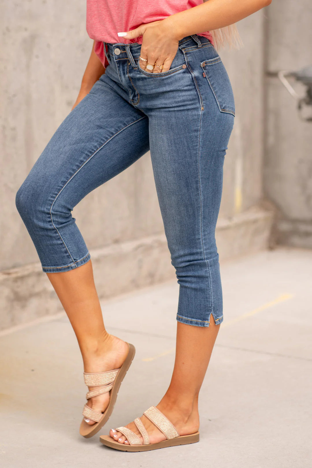 Judy Blue Mid Rise Skinny Capris - JB72113