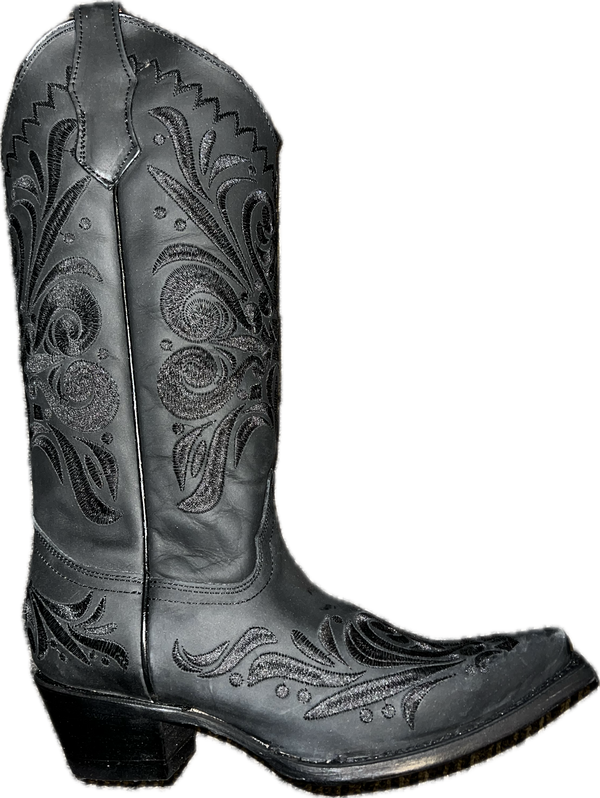 Corral Ladies All Black Filigree Snip Toe Boot-L5433